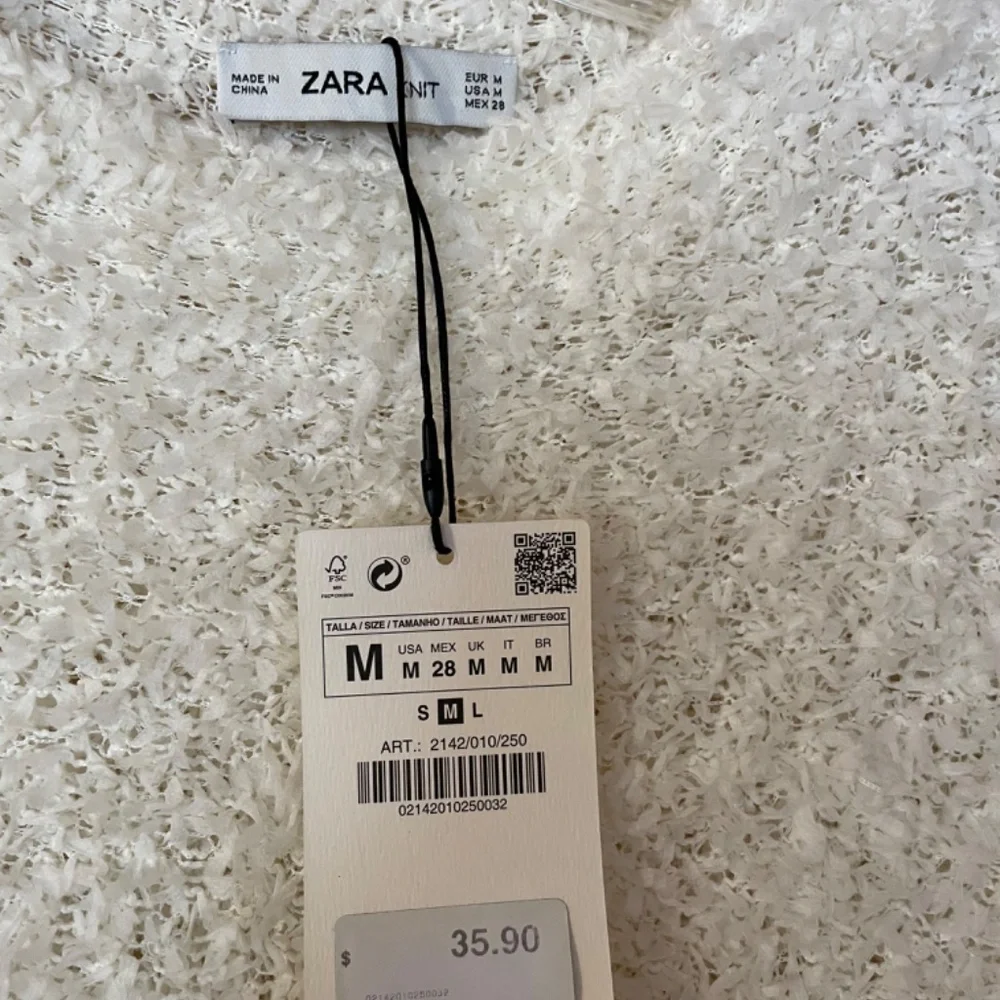 Zara White Boucle Top NWT! Size Medium - Picture 2 of 2